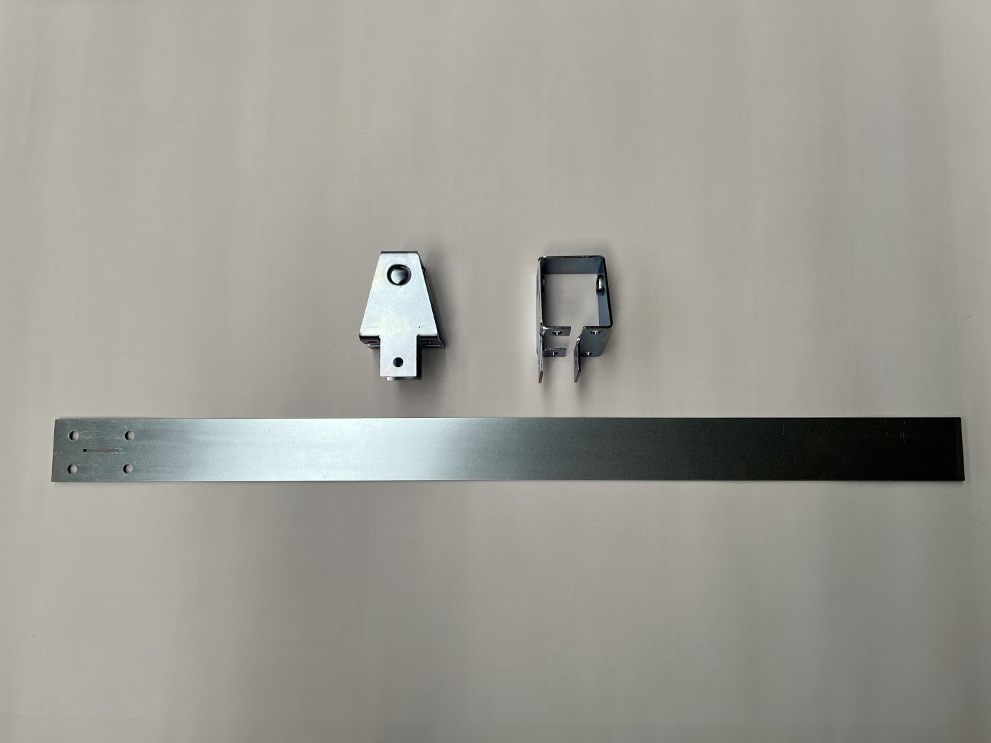Radhalter mit Anschlagblech kurz